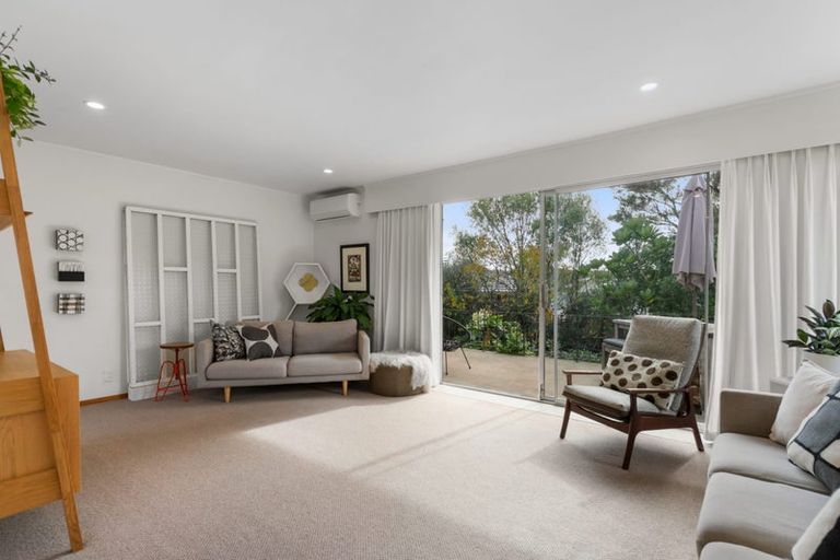 Photo of property in 7 Fairdale Place, Birkdale, Auckland, 0626