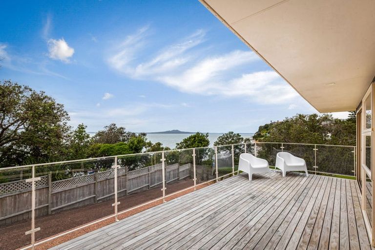 Photo of property in 45c Hyde Road, Rothesay Bay, Auckland, 0630