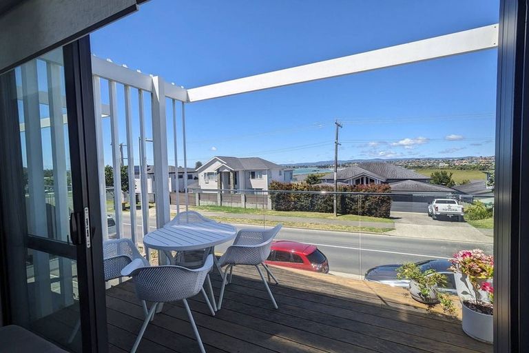 Photo of property in 26/1 Scott Road, Hobsonville, Auckland, 0616