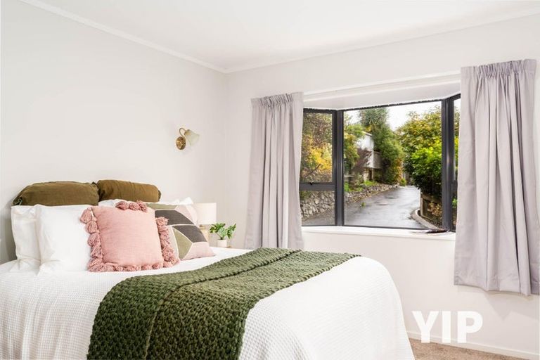 Photo of property in 10 Longmont Terrace, Churton Park, Wellington, 6037