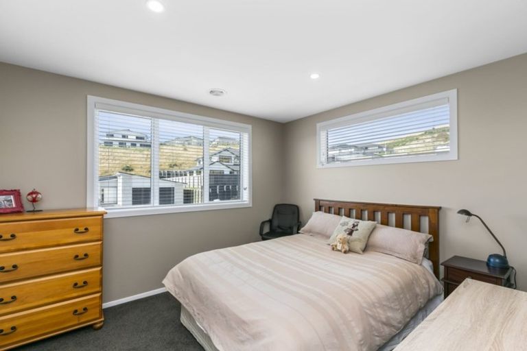 Photo of property in 117 Amesbury Drive, Churton Park, Wellington, 6037