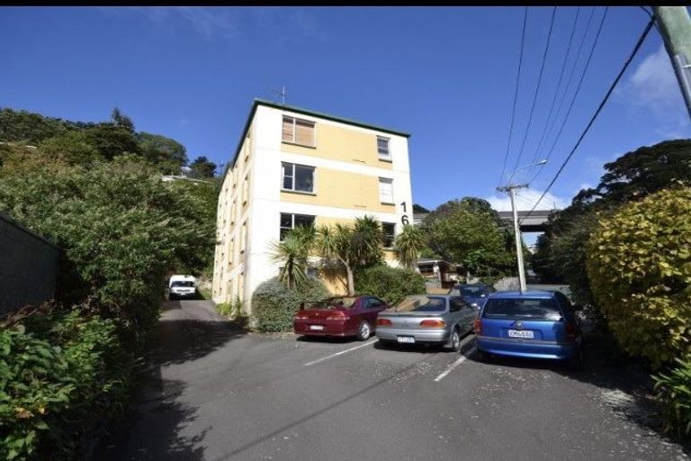 Photo of property in 161u8 Glenmore Street, Kelburn, Wellington, 6012