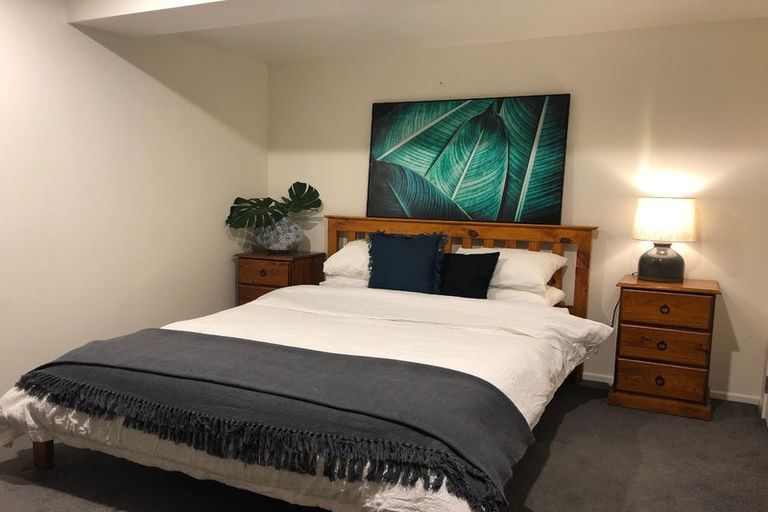 Photo of property in 34 Sandown Road, Rothesay Bay, Auckland, 0630