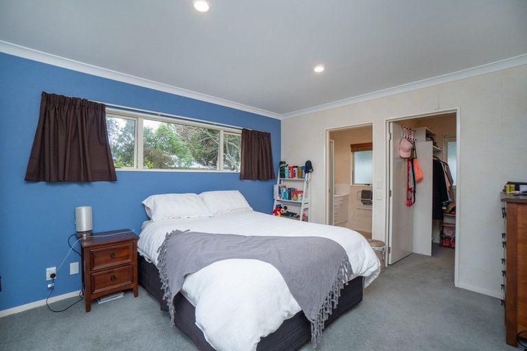 Photo of property in 39 Parnell Heights Drive, Kelvin Grove, Palmerston North, 4414