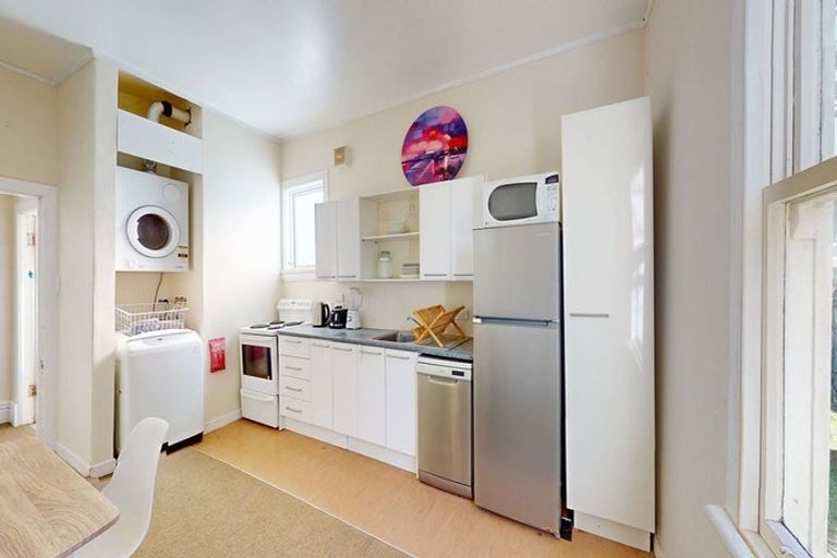 Photo of property in 30 Devon Street, Aro Valley, Wellington, 6021