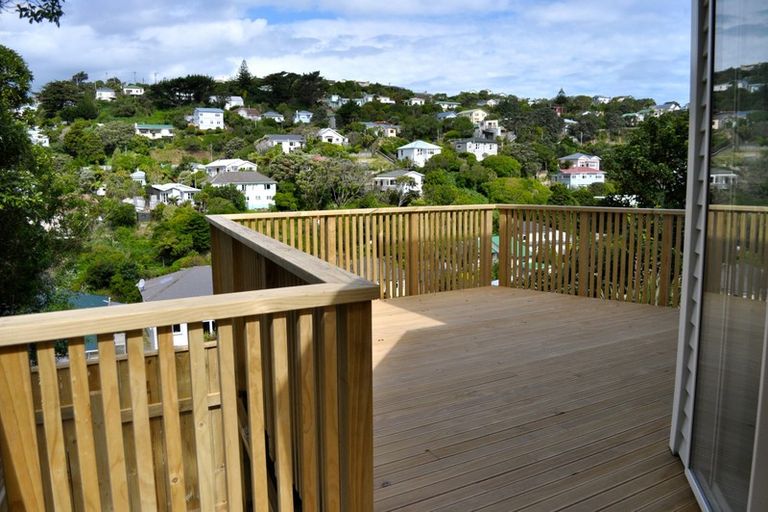 Photo of property in 8 Kopiko Way, Brooklyn, Wellington, 6021