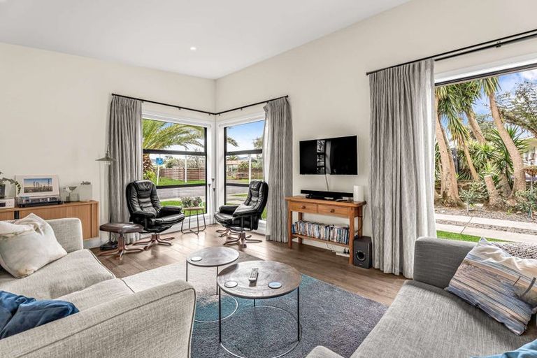 Photo of property in 17 Arthur Street, Whitianga, 3510