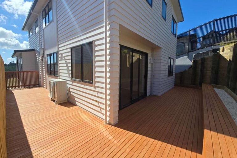 Photo of property in 14 Grand Ridge Avenue, Flat Bush, Auckland, 2019