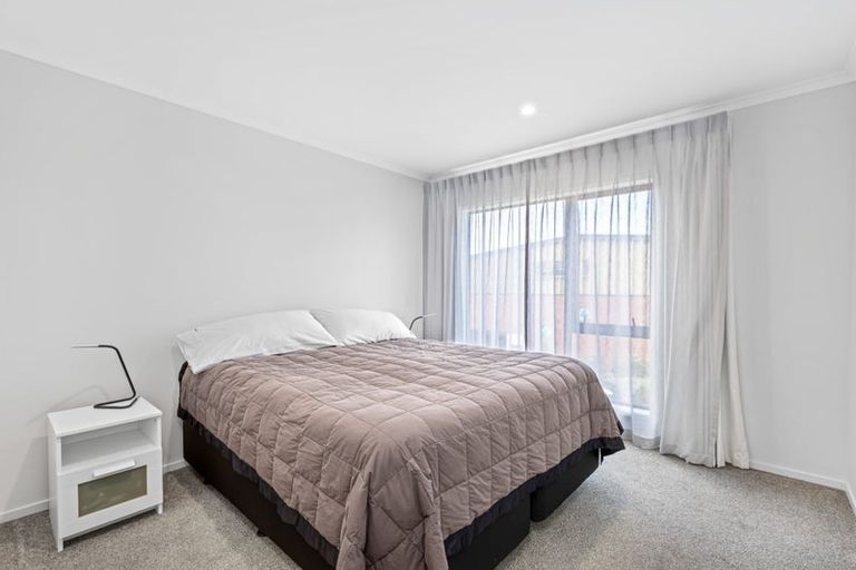 Photo of property in 42 Pennant Street, Long Bay, Auckland, 0630