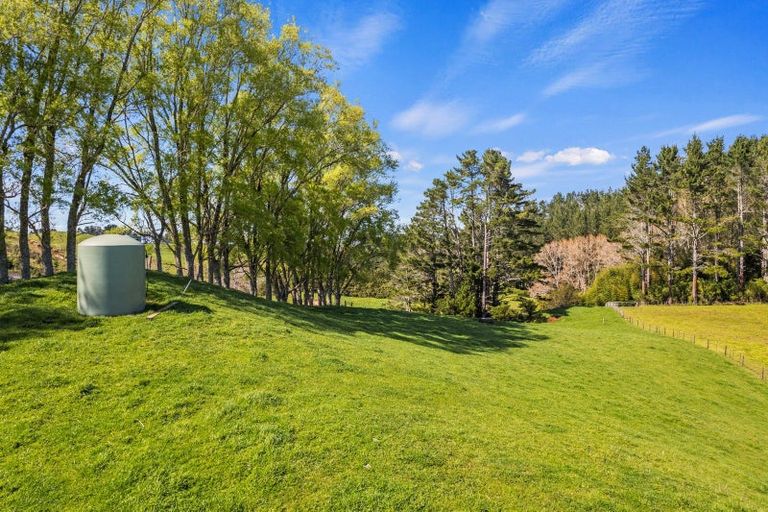 Photo of property in Makara Road, Te Popo, Stratford, 4394