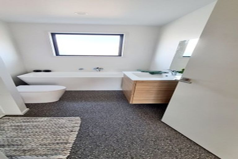 Photo of property in 30 Oldfield Lane, Marton, 4710