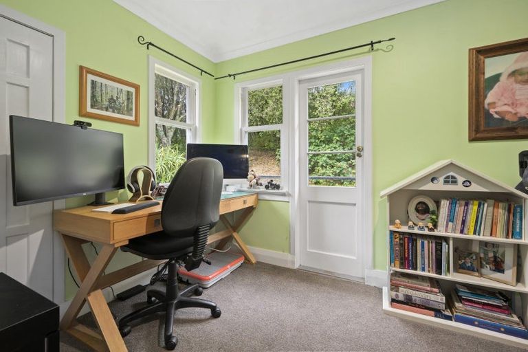 Photo of property in 201 Kaipara Road, Papakura, 2582