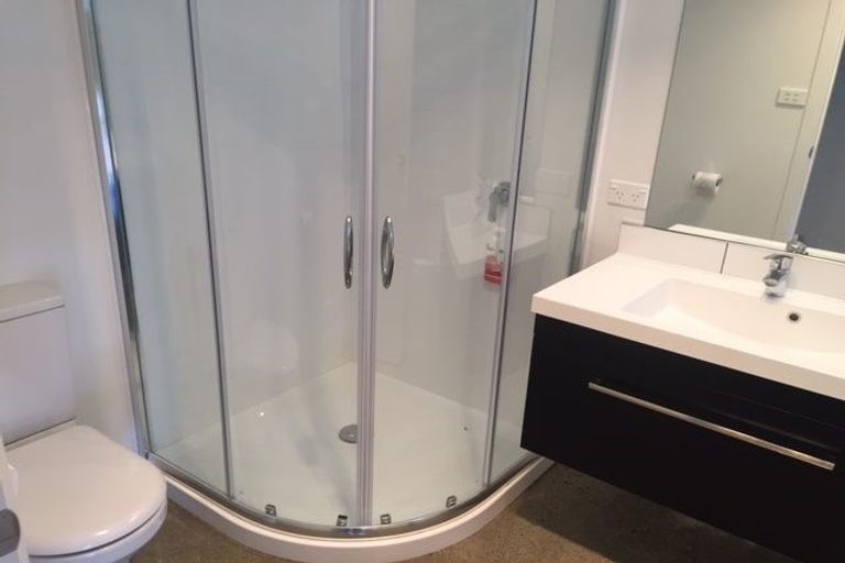 Photo of property in 8 Crown Terrace, Britannia Heights, Nelson, 7010