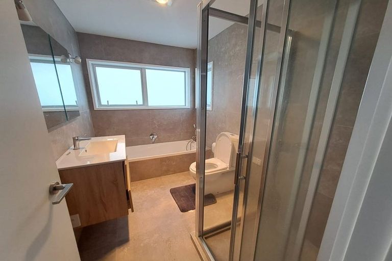 Photo of property in 37 Merriefield Avenue, Forrest Hill, Auckland, 0620