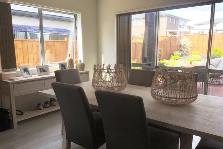 Photo of property in 16 Hikuawa Road, Flat Bush, Auckland, 2019