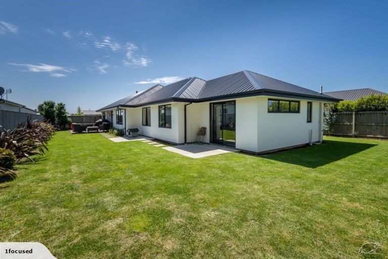 Photo of property in 5 Overton Place, Prebbleton, 7604