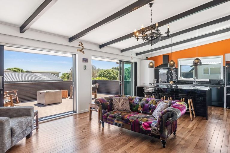 Photo of property in 235a Manly Street, Paraparaumu Beach, Paraparaumu, 5032