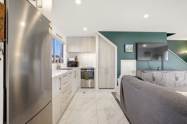 Photo of property in 4/5 Matata Place, Dallington, Christchurch, 8061