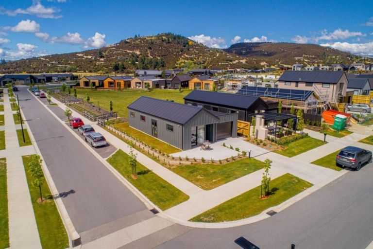 Photo of property in 24 Mount Burke Street, Wanaka, 9305