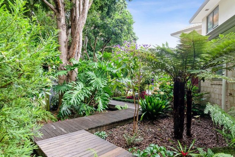 Photo of property in 3 Koromiko Glen, Waikanae, 5036