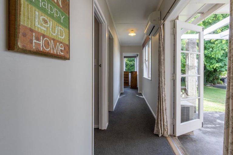 Photo of property in 6 Cobham Crescent, Waipukurau, 4200