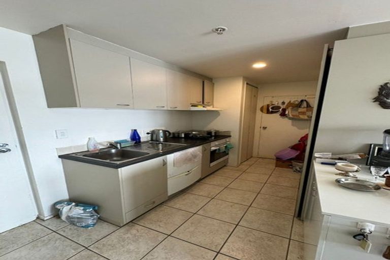 Photo of property in 4s/10 Crown Lynn Place, New Lynn, Auckland, 0600