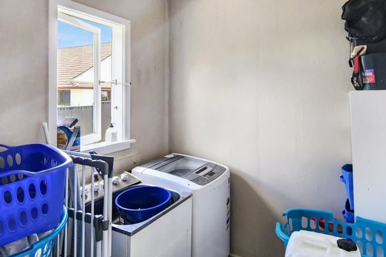 Photo of property in 66 Avondale Road, Taradale, Napier, 4112