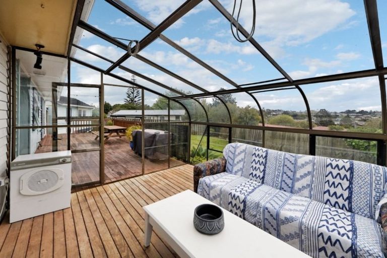 Photo of property in 177a Waimumu Road, Massey, Auckland, 0614