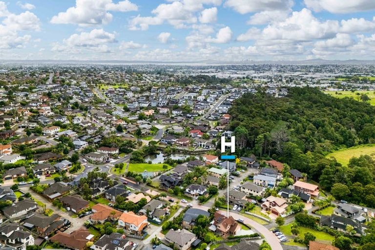 Photo of property in 23 South Kensington Way, Henderson, Auckland, 0612