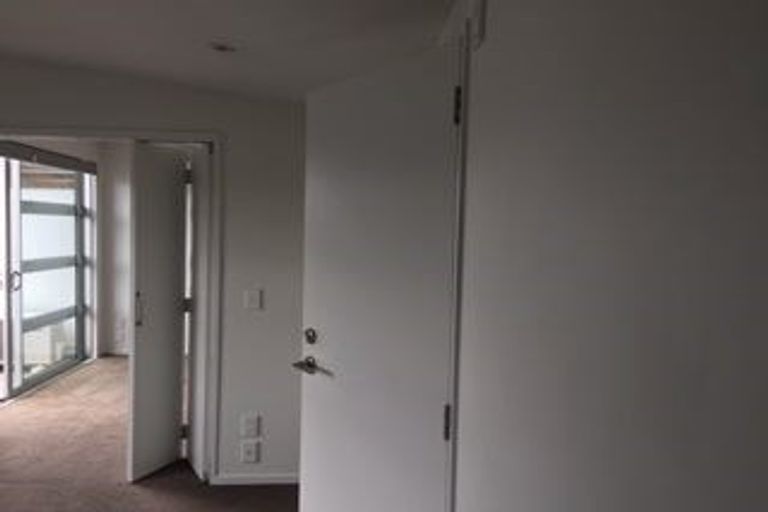 Photo of property in 43 Grafton Street, Waltham, Christchurch, 8011