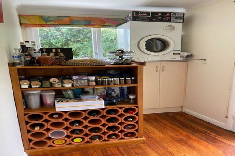 Photo of property in 5 Kaka Street, Waikanae, 5036