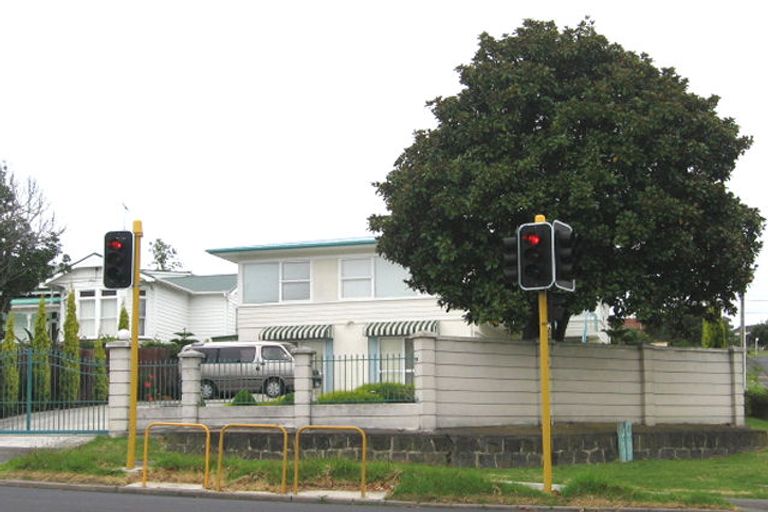 Photo of property in 70 Sunnybrae Road, Hillcrest, Auckland, 0627