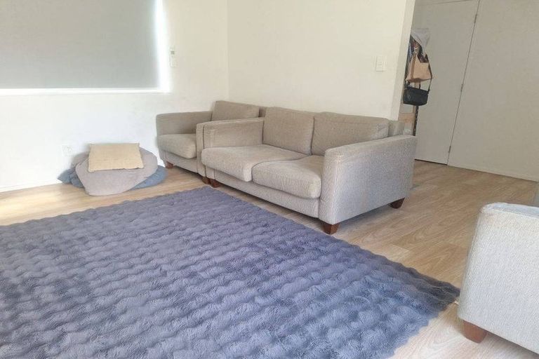 Photo of property in 4/4 Edgerton Road, Te Atatu Peninsula, Auckland, 0610