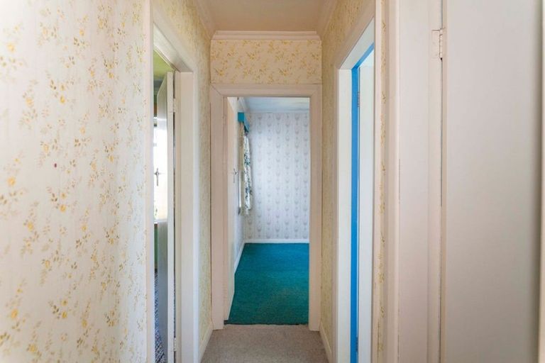 Photo of property in 42 Barraud Street, Dannevirke, 4930