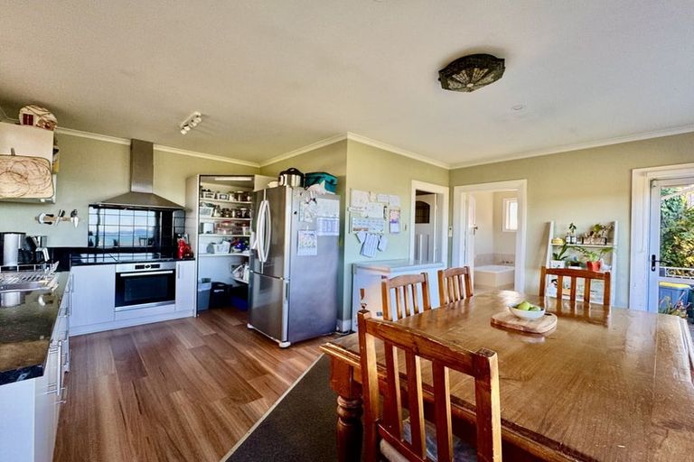 Photo of property in 11 Greta Street, South Hill, Oamaru, 9400