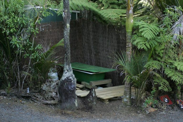 Photo of property in 102 Taylor Road, Waimauku, 0882