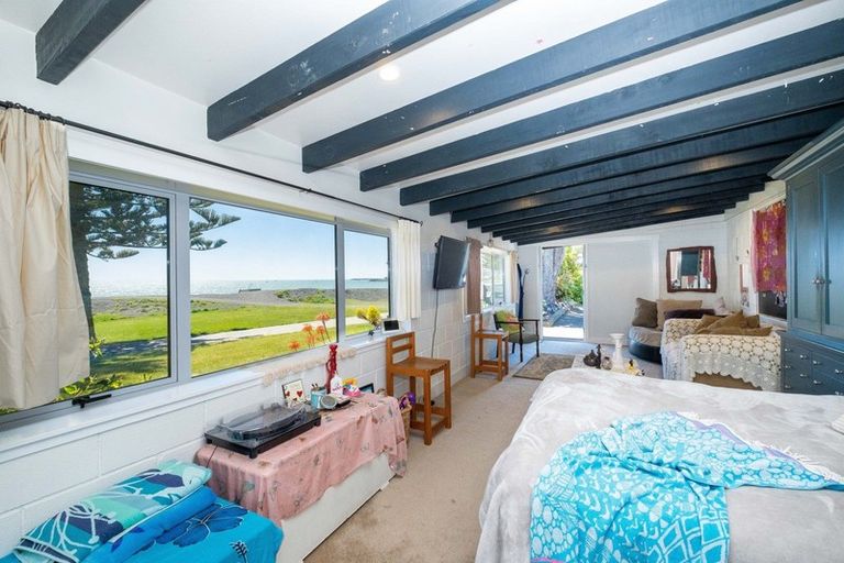 Photo of property in 5 Charles Street, Westshore, Napier, 4110