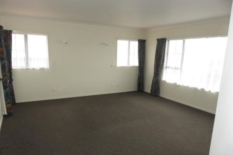 Photo of property in 22 Waverton Terrace, Churton Park, Wellington, 6037