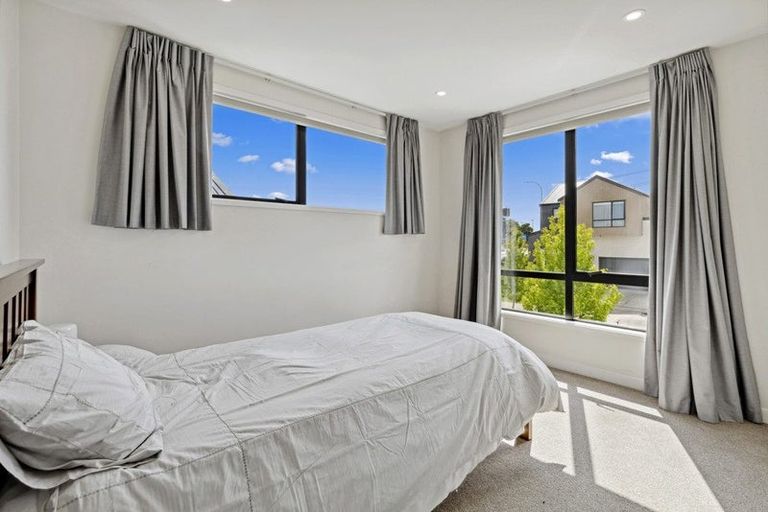 Photo of property in 4 Kea Road, Silverdale, 0932