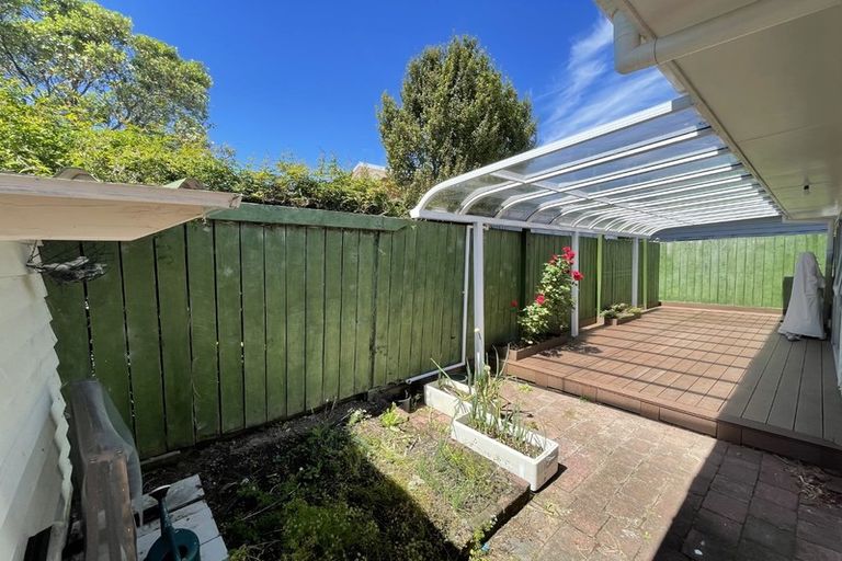 Photo of property in 53 Kaurilands Road, Titirangi, Auckland, 0604