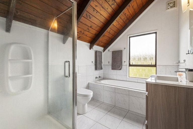 Photo of property in 2/38 Gatman Street, Birkdale, Auckland, 0626