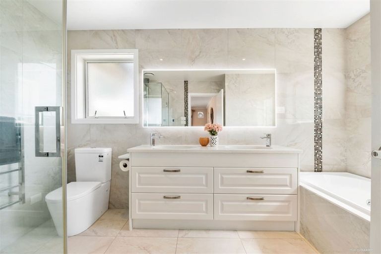 Photo of property in 20 Spyglass Street, Red Beach, 0932