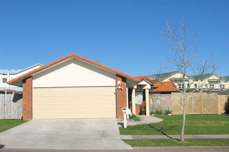 Photo of property in 45 Milson Drive, Papakura, 2110