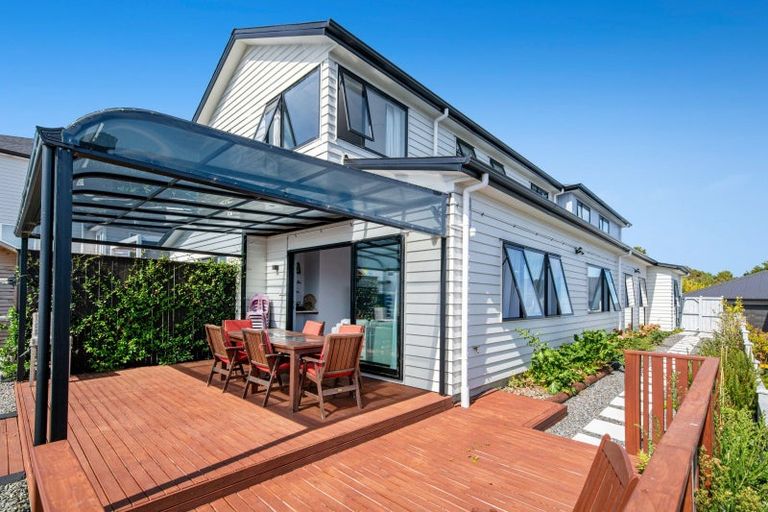 Photo of property in 4 Tendril Court, Orewa, 0931