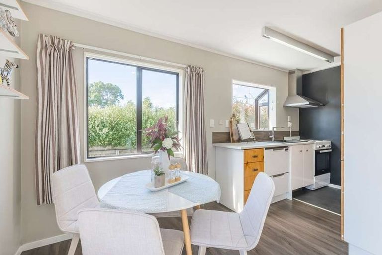 Photo of property in 82a Alexander Road, Raumati Beach, Paraparaumu, 5032