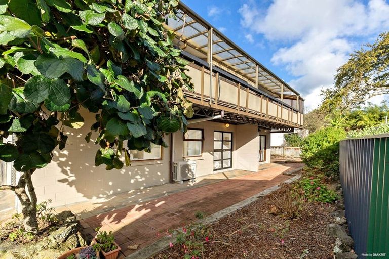 Photo of property in 53 Eskdale Road, Birkdale, Auckland, 0626