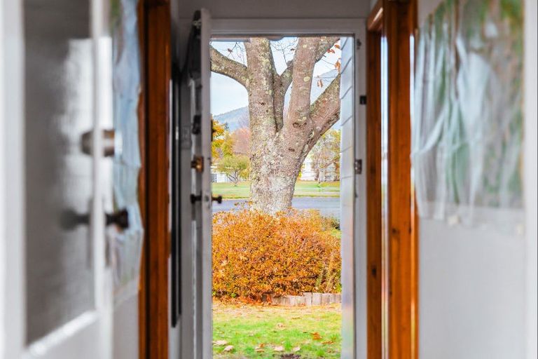 Photo of property in 12 Hinerangi Street, Turangi, 3334