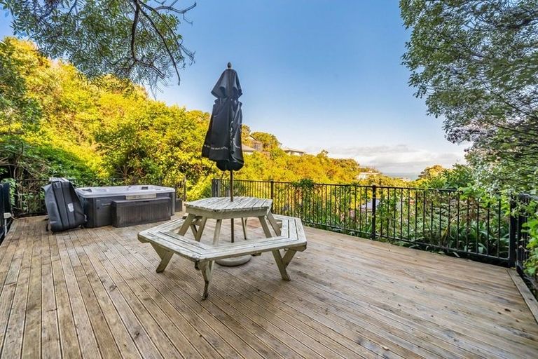 Photo of property in 42 Korokoro Road, Korokoro, Lower Hutt, 5012