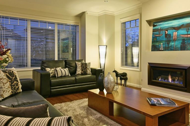 Photo of property in 5 Hinau Street, New Lynn, Auckland, 0600