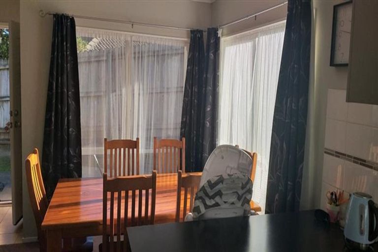 Photo of property in 3 Bernina Place, Weymouth, Auckland, 2103